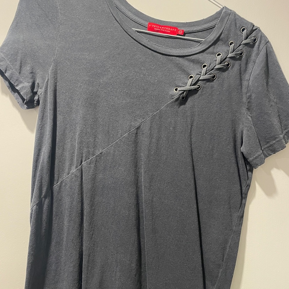 n:PHILANTHROPY Gray Asymmetrical Cut Out Short Sleeve Tee